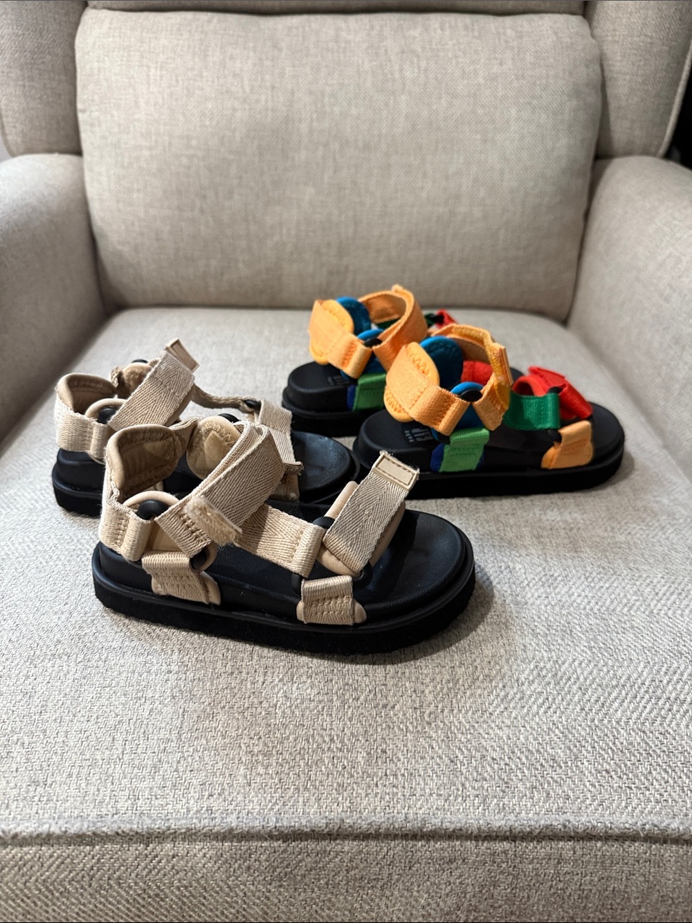 GAP Factory Kids Beige and Multicolor Adjustable Strap Sandals USED